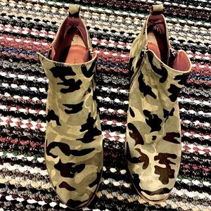 Lucky brand booties 8.5 Camo